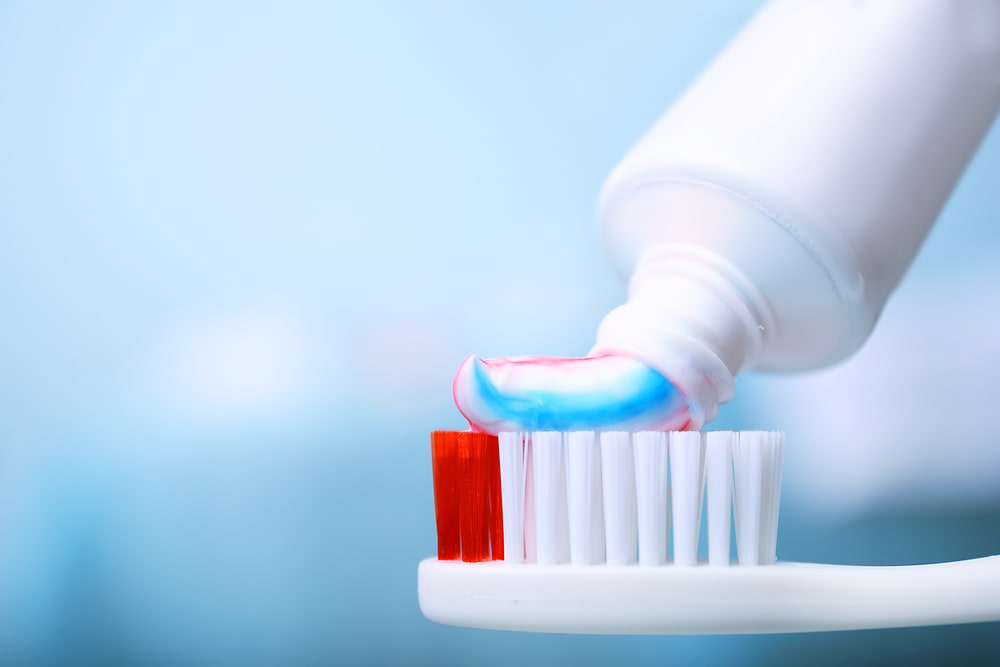 fluoride-toothpaste-dental-hygiene