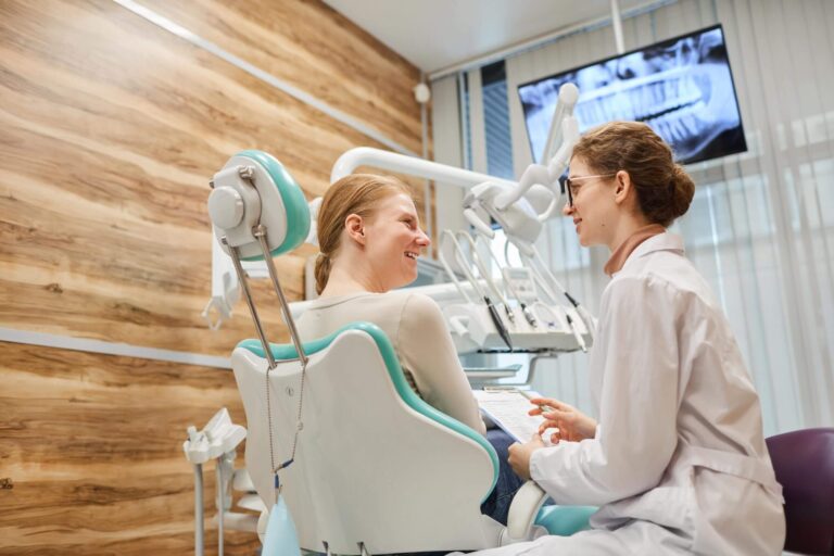consultation-at-dental-clinic